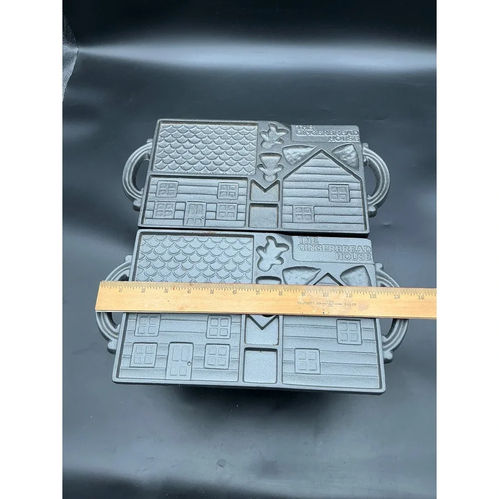Vintage 1985 John Wright Co Cast Iron Gingerbread House Baking Mold 2 Piece Set